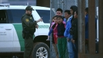 Foto de Siete migrantes mueren bajo custodia de ICE en los primeros 100 días de Trump