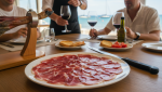 Foto de Restaurante de jamon en la Costa Brava: cultura ibérica y tradición gastronómica en Palamós