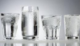 Beneficios y mitos del agua carbonatada