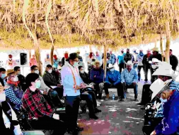 SOSTIENEN EL PRIMER ENCUENTRO CON LOS GOBERNADORES DE LOS OCHO PUEBLOS YAQUIS