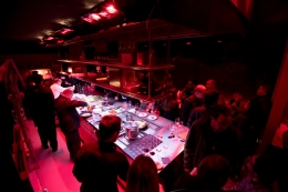 12 Noviembre 2015: inauguración de Arclinea Barcellona.  Evento: “EN ROJO”
