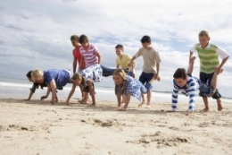 La salvación de los adolescentes en verano, el Maxiclub