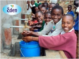 Eden Springs desarrolla un plan de responsabilidad social corporativa en Tanzania
