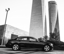 Descubre Madrid con nuestros taxis privados