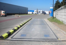 Bascula para camiones en una empresa