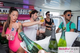 Conoce lo mejor de Ibiza mediante Ibiza Boat Party