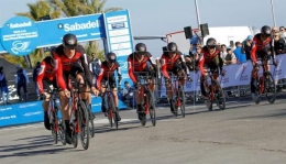 BMC vence la contrarreloj por equipos en la Vuelta a la Comunidad Valenciana