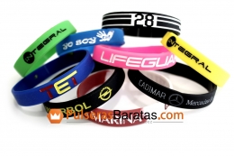 Crea el lema perfecto desde tus pulseras