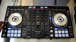 Available Yamaha Tyros 5, Pioneer DJ CDJ 2000, Yamaha PSR S950Korg PA4X..+1 780-299-9797