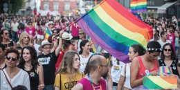 Travestis y transexuales de España podrán elegir los vestuarios donde cambiarse