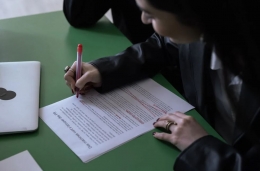 Cristina Cruz: Correctora y Copywriter para Marcas Éticas que Quieren Comunicar con Conciencia