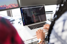 Motivos por los que tu empresa debería de invertir en el desarrollo de aplicaciones