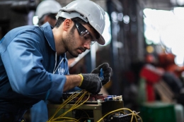 Precauciones esenciales al trabajar con electricidad