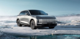 The new hybrid crossover EXLANTIX ET will be available in the EXEED Center AVTODOM Varshavka and EXEED Center AVTODOM St