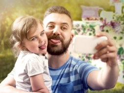 Los padres y madres ya pueden guardar para siempre la historia de sus hijos