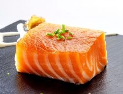 3 Recetas con salmón ahumado sencillas  y saludables para el verano