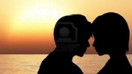 INFIDELIDAD - Todo lo que una persona haga en la vía pública es público.
