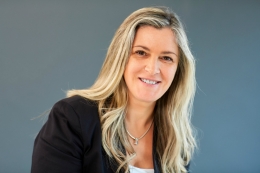 Isabel Busto recibe el premio ASPEGI en la categoría de directivas/profesionales 