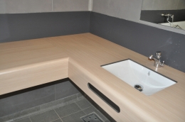 Mobelmol aporta calidad a las instalaciones sanitarias del camping La Mola