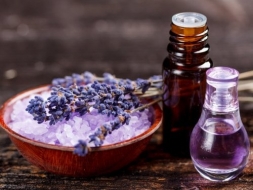 El aceite esencial de Lavanda: uno de los mejores aceites esenciales