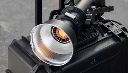 Maxima en Innovafoto: Luz continua profesional para una fotografía sin límites
