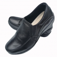 El arte del calzado santandereano: Elegancia y tradición en cuero 100%