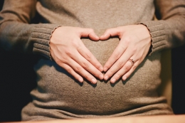 Como puede ayudarte la fecundación in vitro
