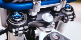 Componentes CNC anodizados para moto: precisión y estilo en cada detalle