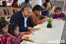 Dando de comer a los más necesitados, Remar ONG comedores sociales.