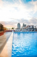 El Roof Garden del Hotel Emperador de Madrid abre ahora hasta el atardecer