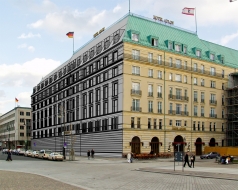 El escaneo 3D de FARO da vida a la fachada del famoso hotel Adlon en la Puerta de Brandemburgo de Berlín