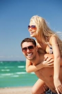 10 MANERAS DE PROTEGER SUS OJOS ESTE VERANO